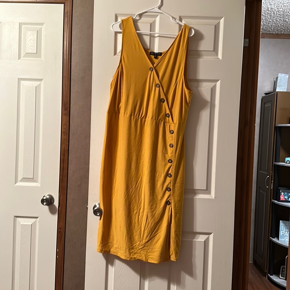 3X Yellow Tank Dress with Button Design